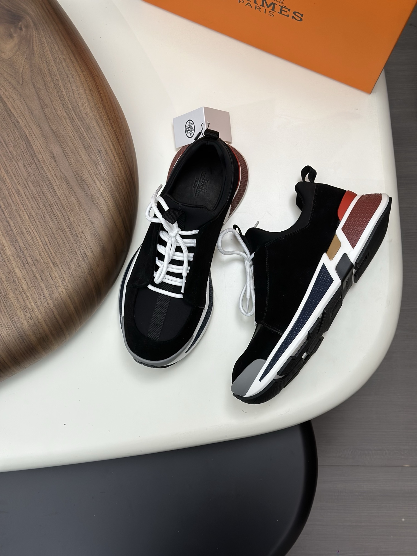 에르메스(Hermes) 바운싱(Bouncing) 스니커즈 신발