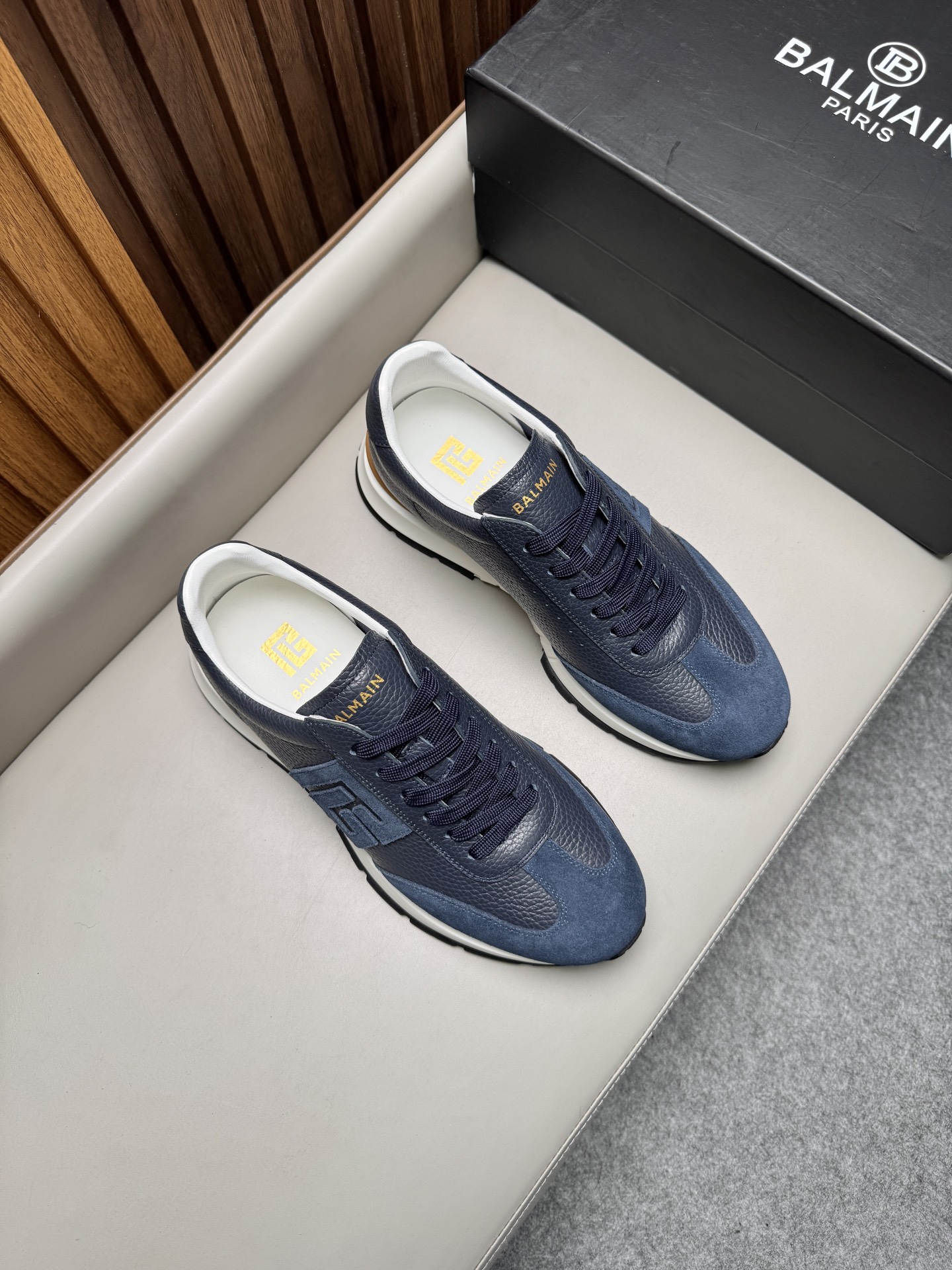 발망(Balmain) 믹스 레더 레저 스니커즈 신발