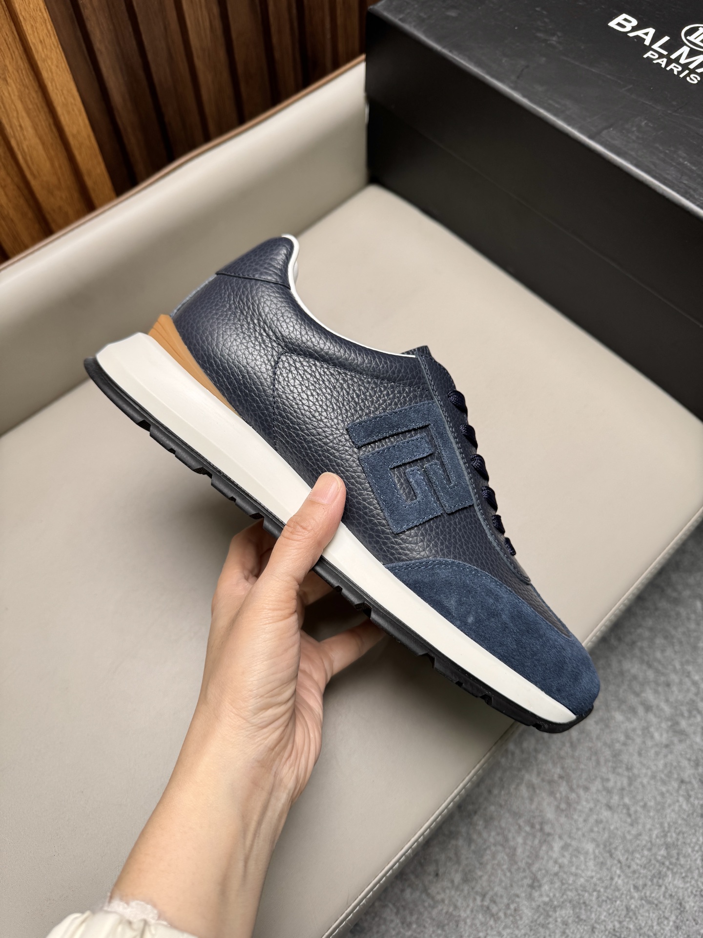 발망(Balmain) 믹스 레더 레저 스니커즈 신발