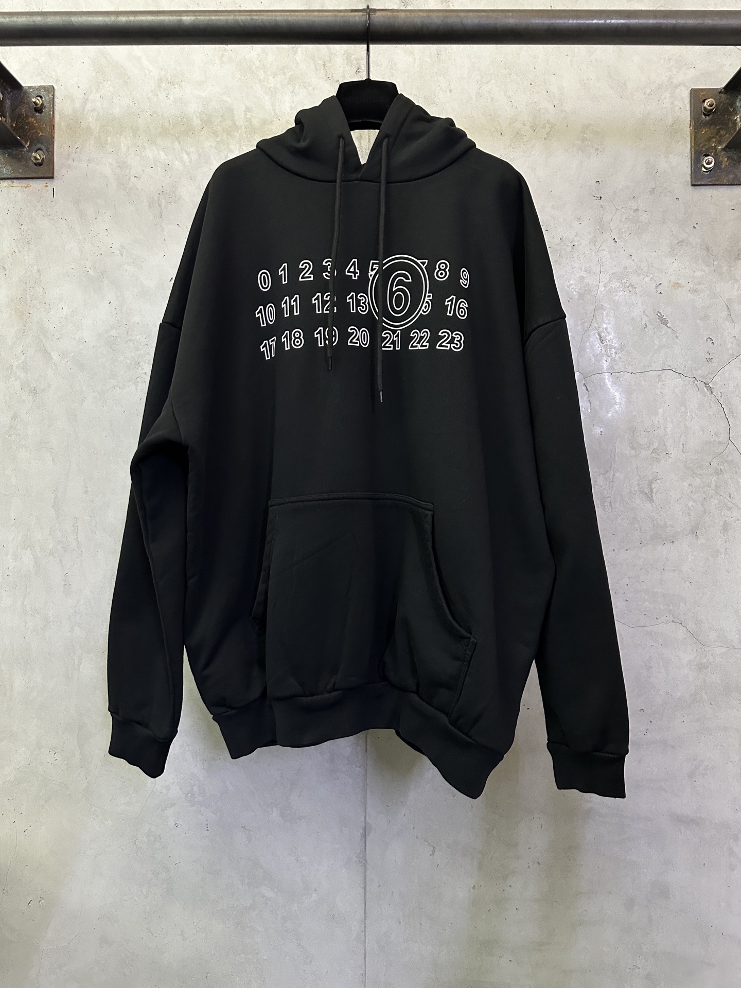 메종 마르지엘라(Maison Margiela) MM6 숫자 로고 후드티 의류