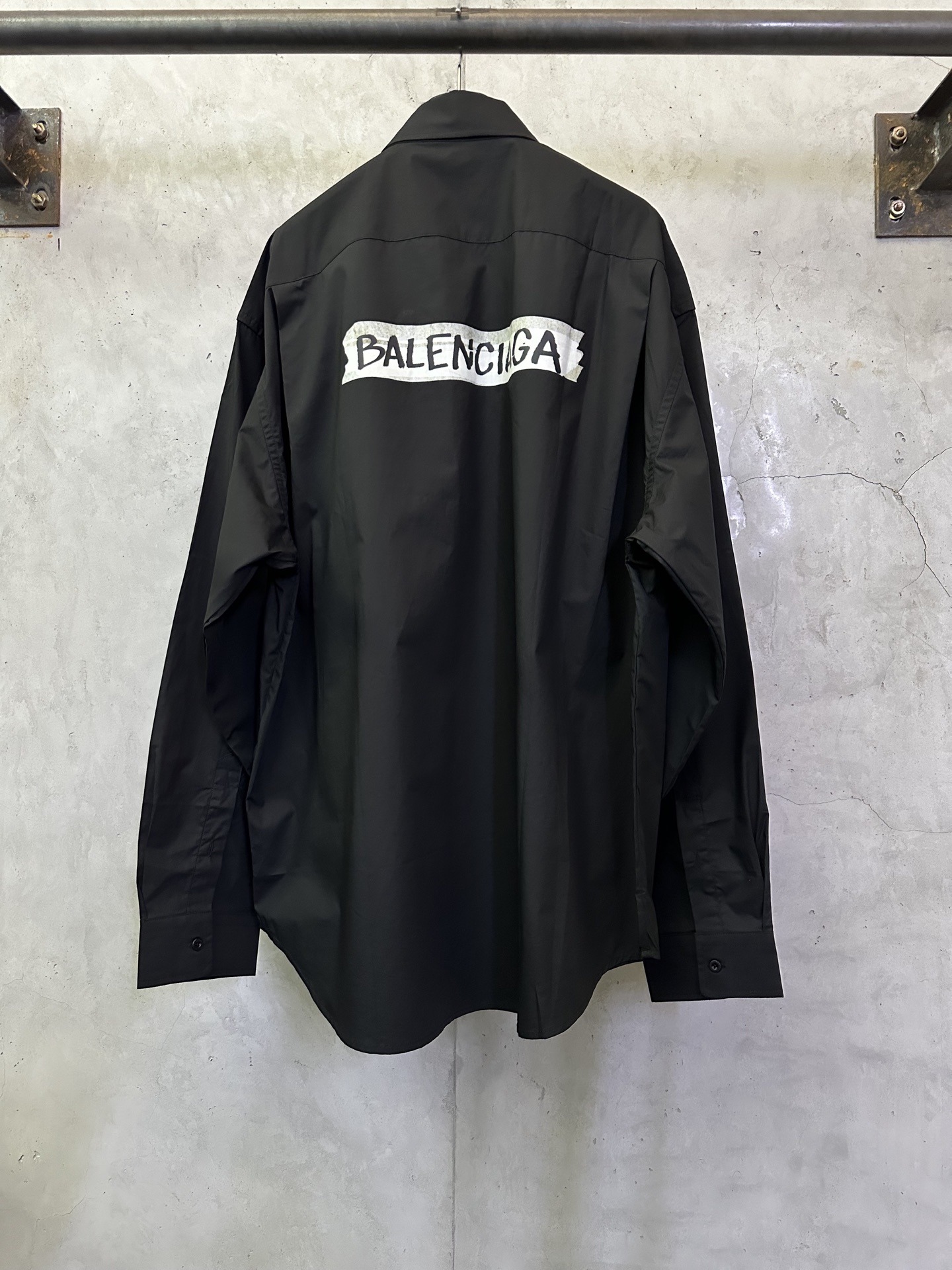 발렌시아가(Balenciaga) 화이트 테이프 로고 셔츠 의류
