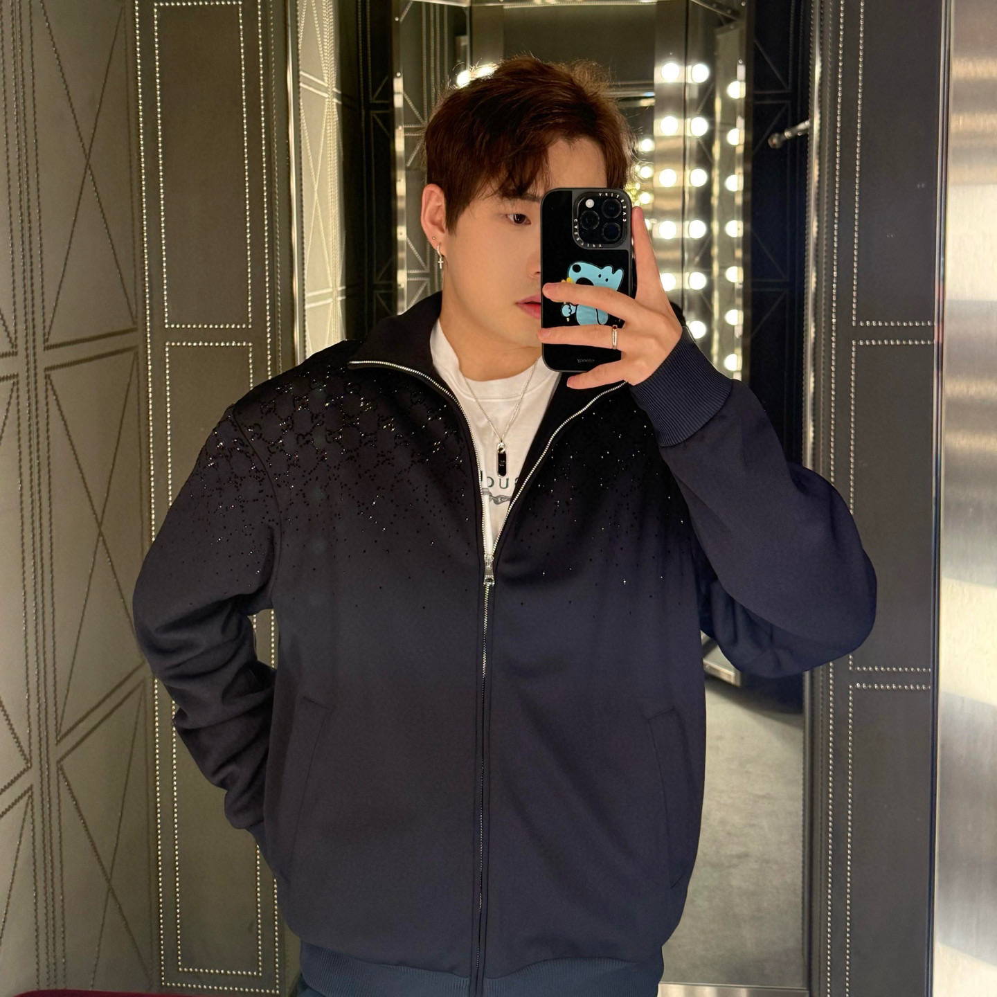 구찌(Gucci) 핫픽스 로고 집업 하이넥 자켓 재킷 의류