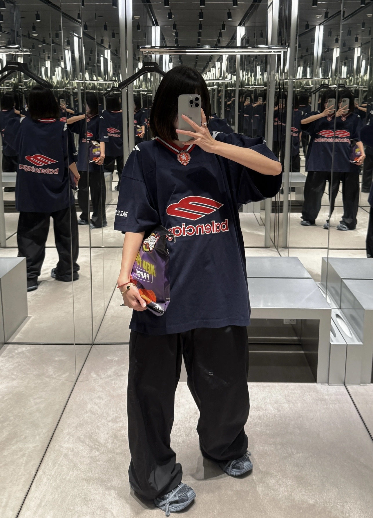 발렌시아가(Balenciaga) FOOTBALL 풋볼 3M 자수 반팔 티셔츠 의류