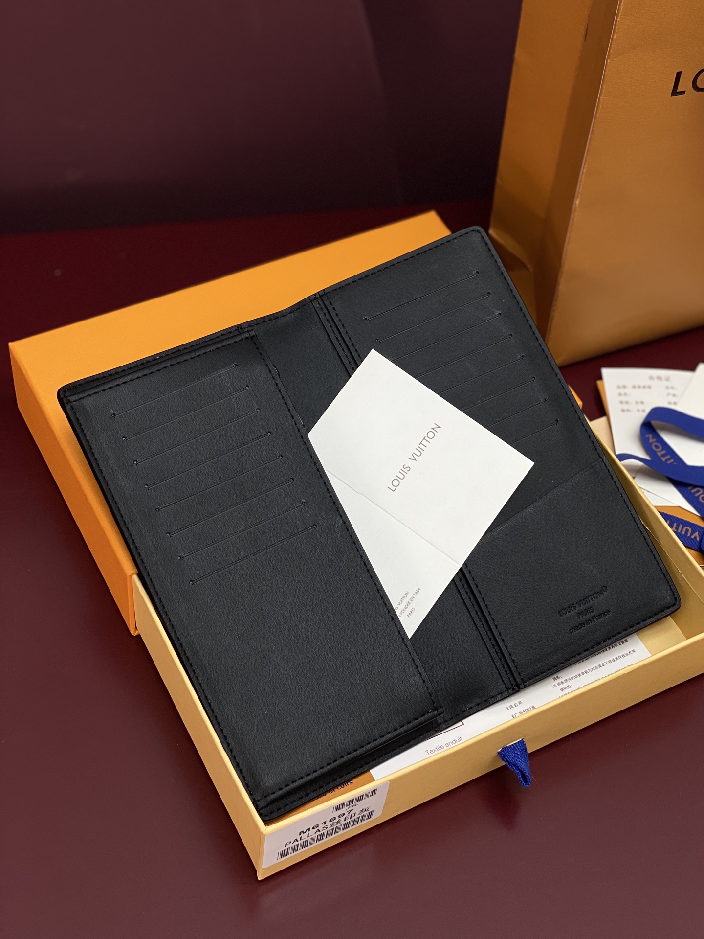 루이비통(LV) M61697 브라자(Brazza) 월렛 지갑 - 미드나잇 블랙 장지갑