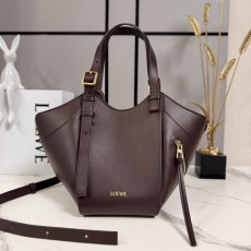 로에베(Loewe) 클래식 카프스킨 해먹 플립(Hammock Flip) 백 토트백 숄더백 가방