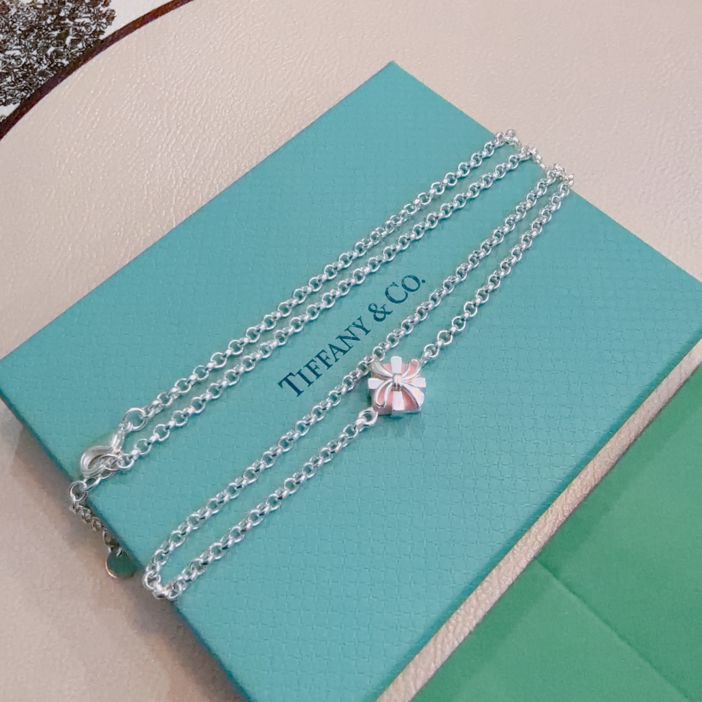 티파니앤코(Tiffany & Co.) 빈티지 펑크 로고 목걸이 악세사리