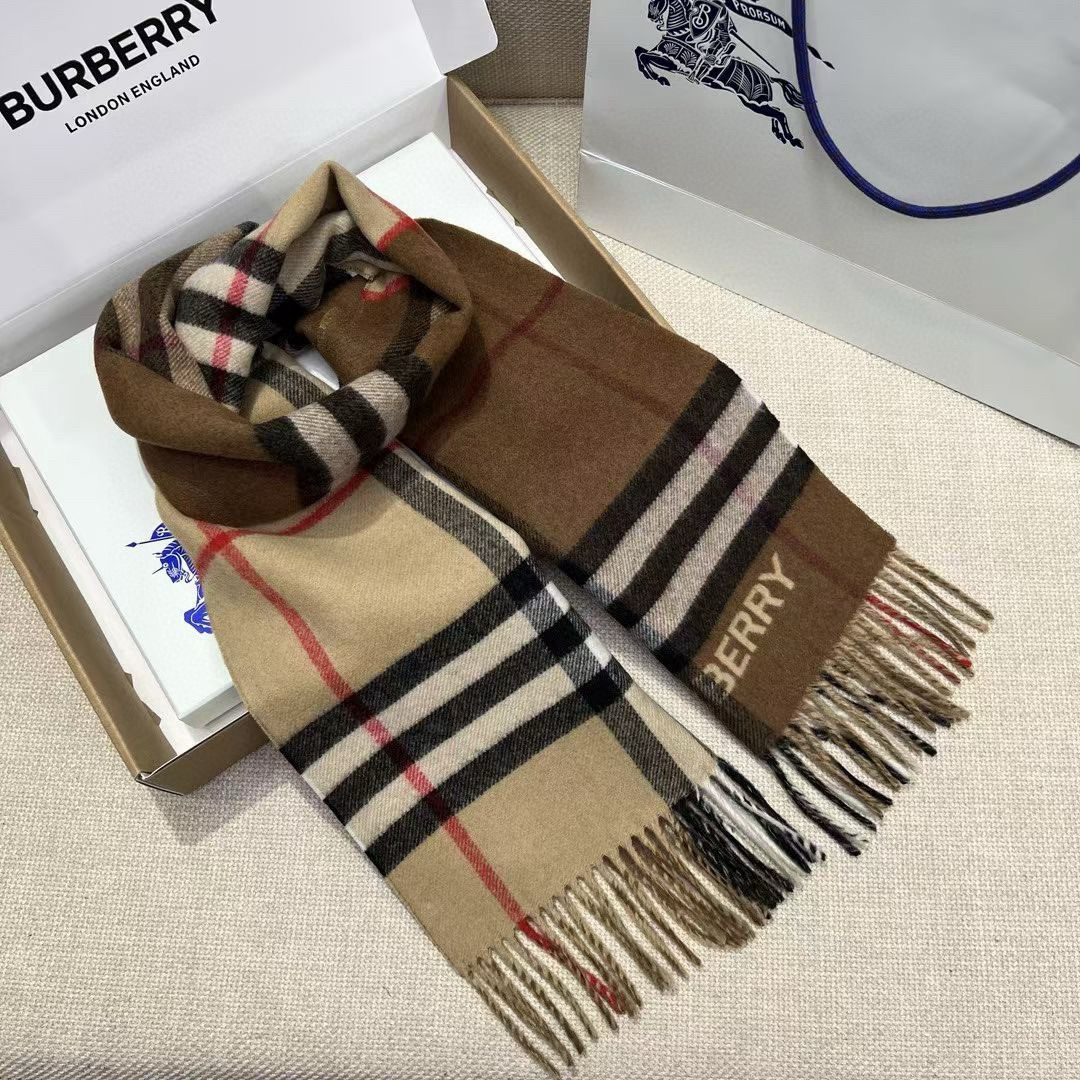 Burberry 버버리 · 컨트라스트 체크 캐시미어 머플러 목도리 스카프