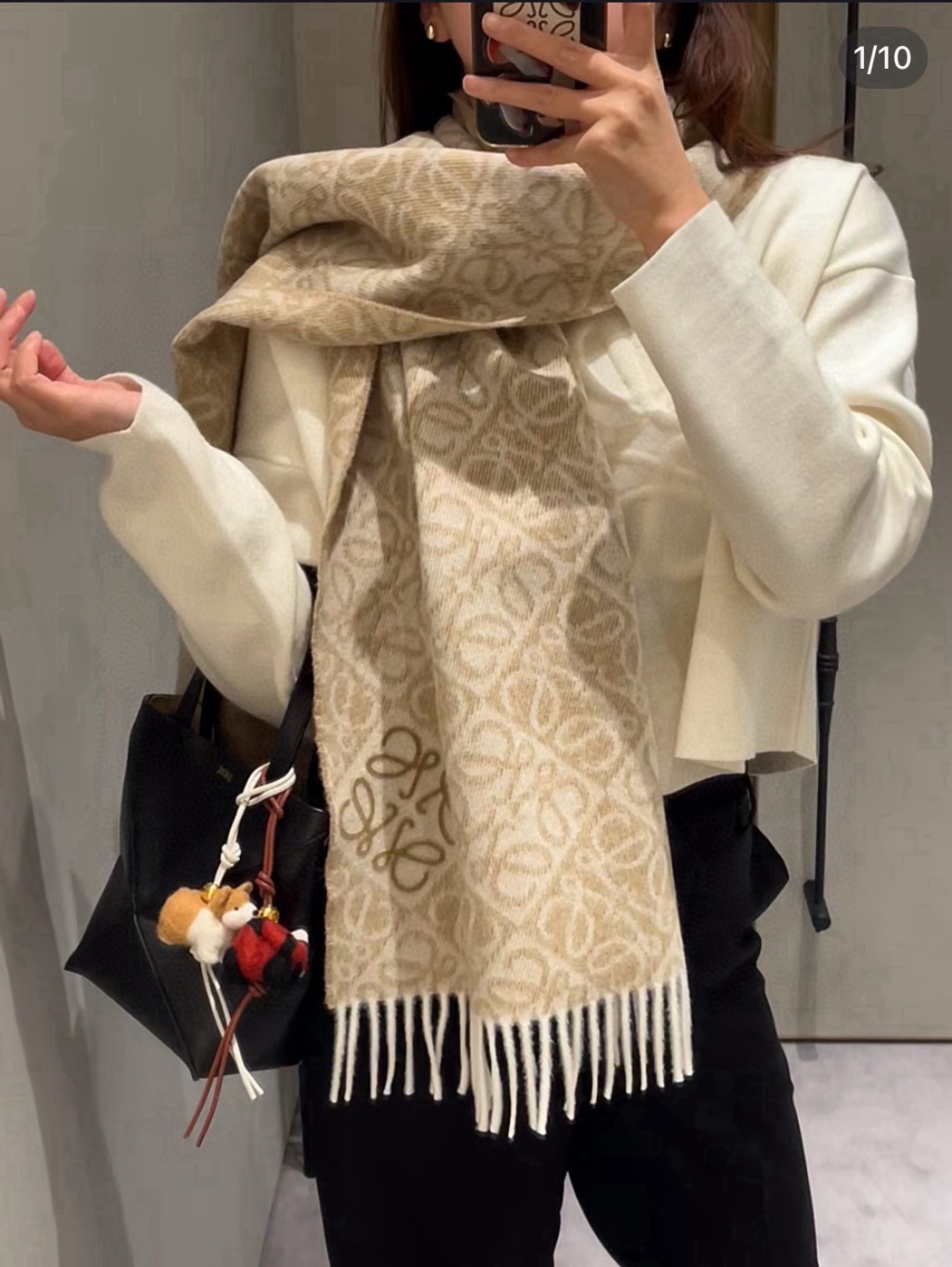 LOEWE 로에베 · 아나그램 플로킹 자수 체크 머플러 목도리 스카프