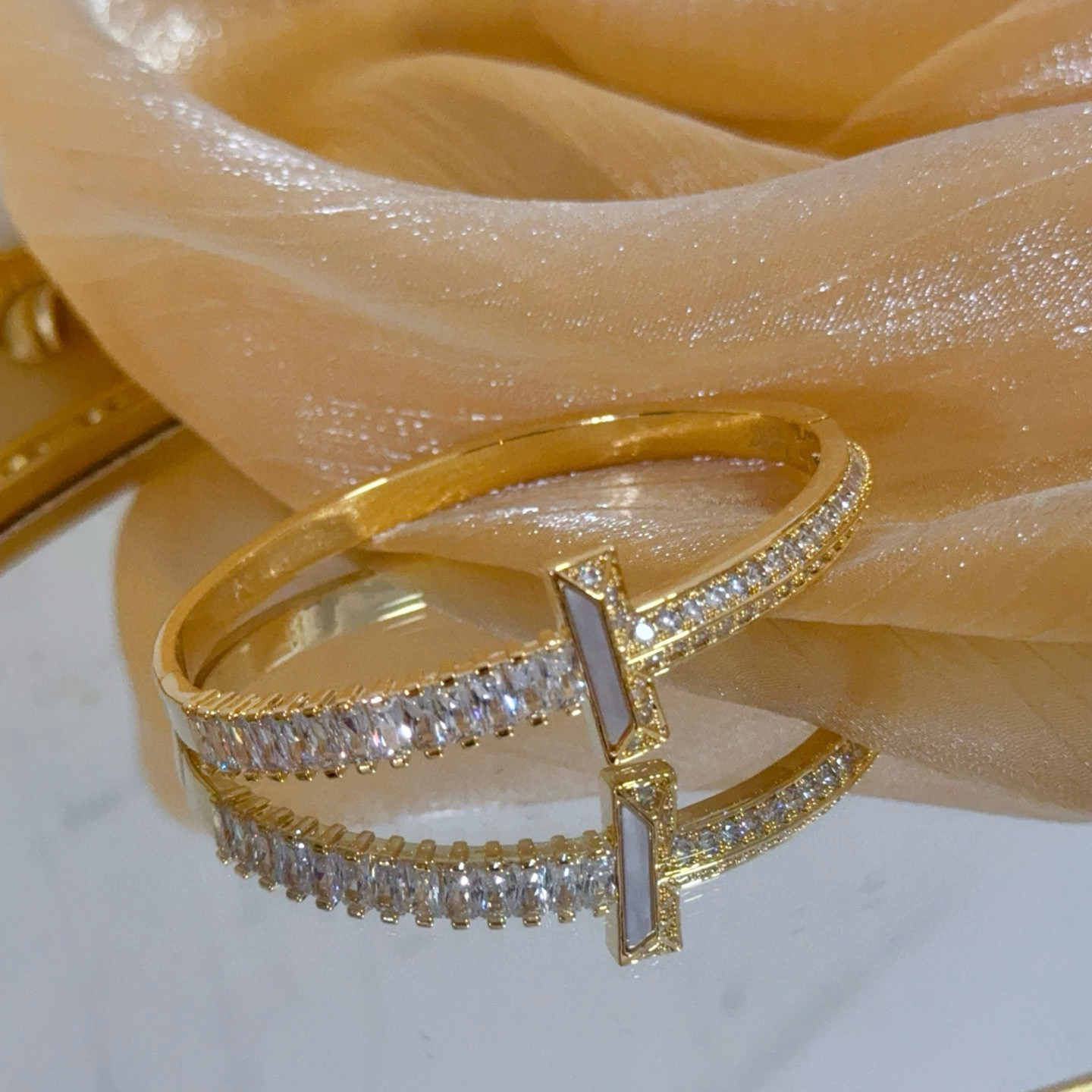 까르띠에 다이아 뱅글 팔찌 (Cartier Diamond Bangle) 악세사리