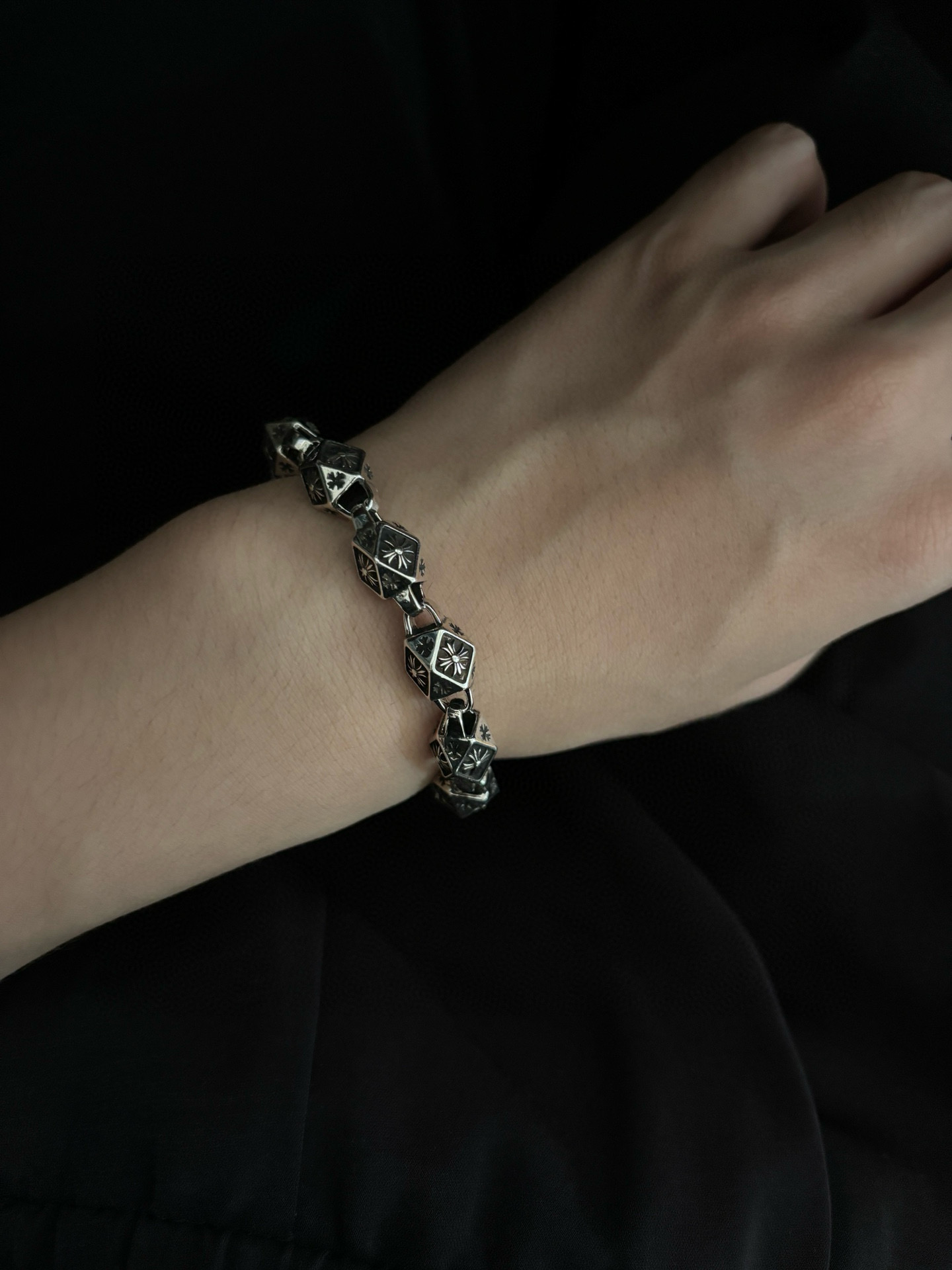 크롬하츠(Chrome Hearts) 클래식 복고 십자가 굵은 체인 팔찌 악세사리