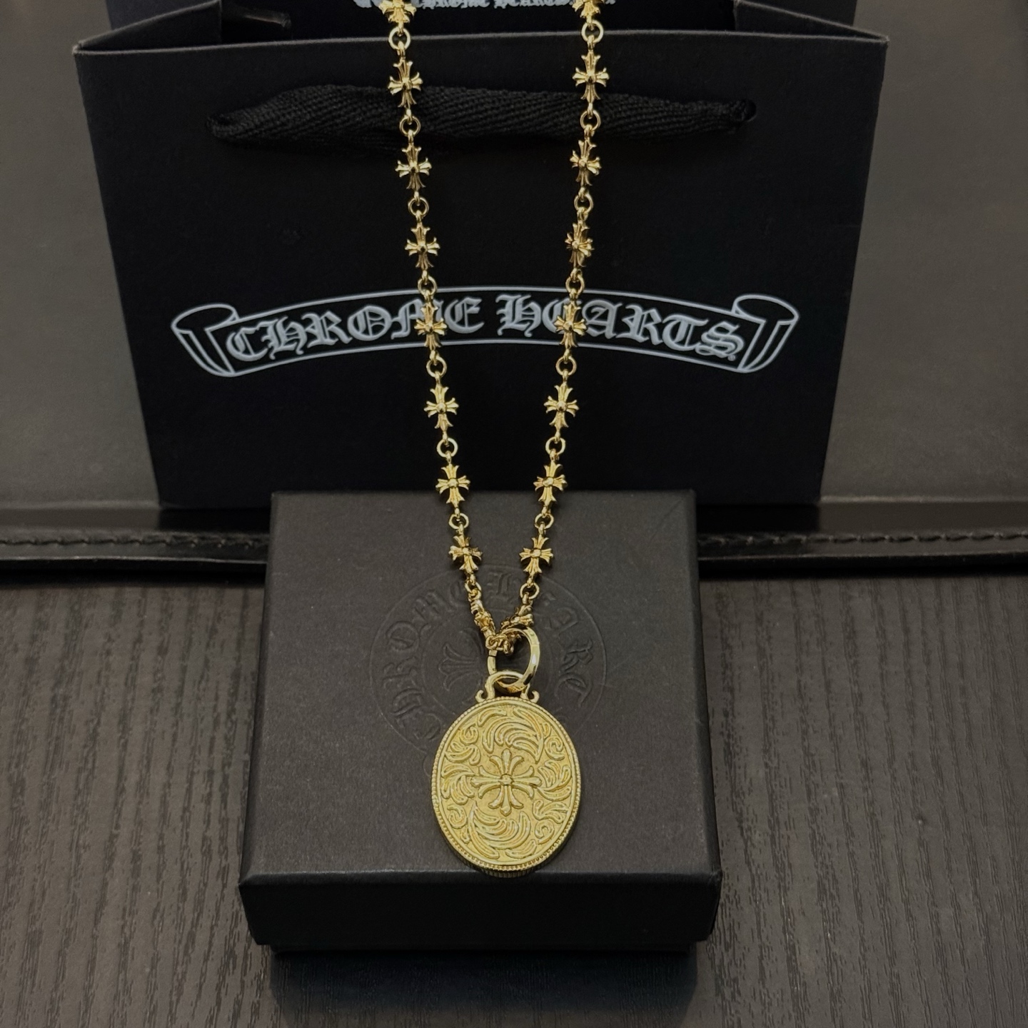 크롬하츠(Chrome Hearts) 클래식 오벌 십자가 목걸이 악세사리