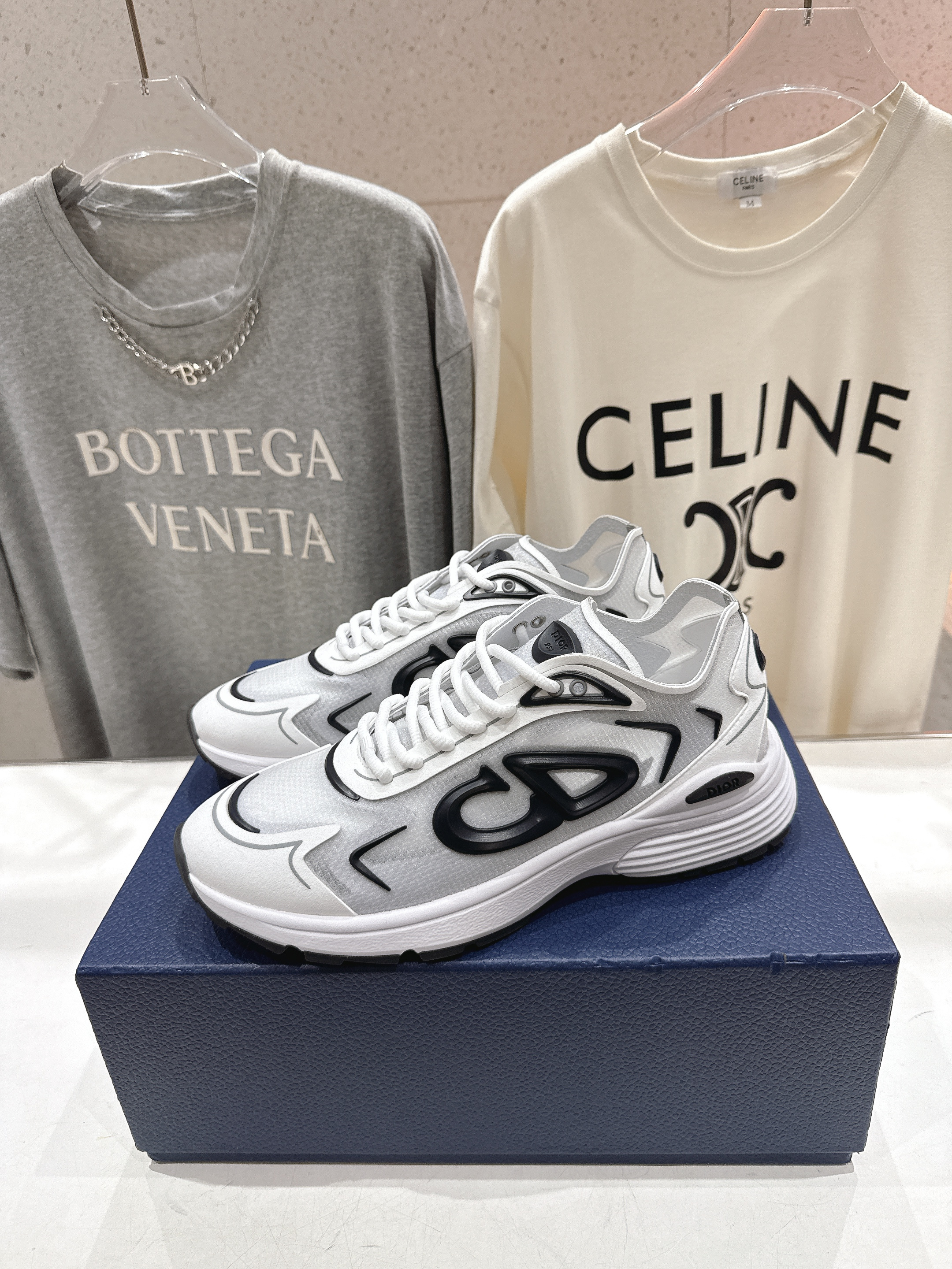 디올(Dior) CD F019 테크니컬 스니커즈 신발