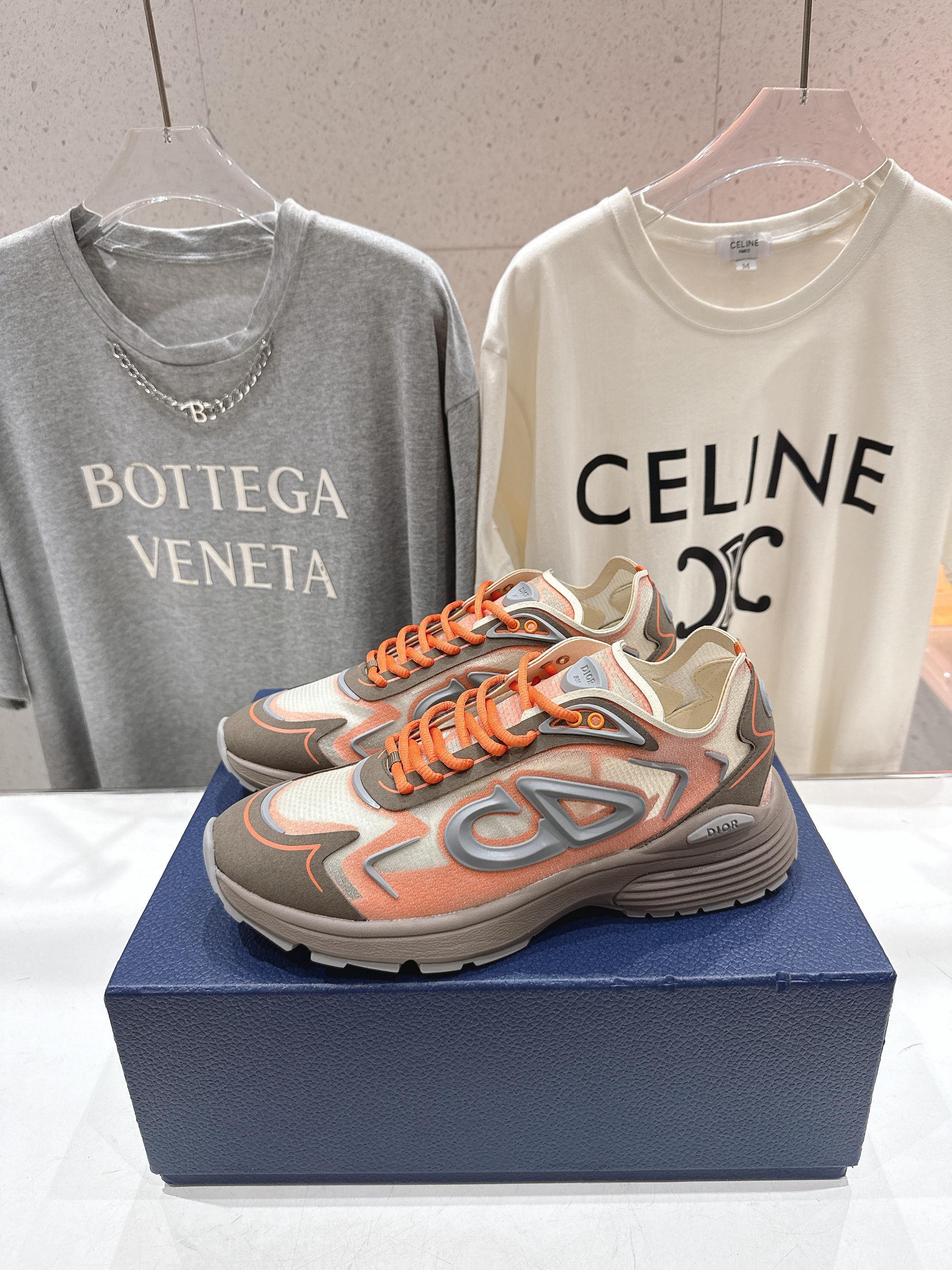 디올(Dior) CD F019 테크니컬 스니커즈 신발