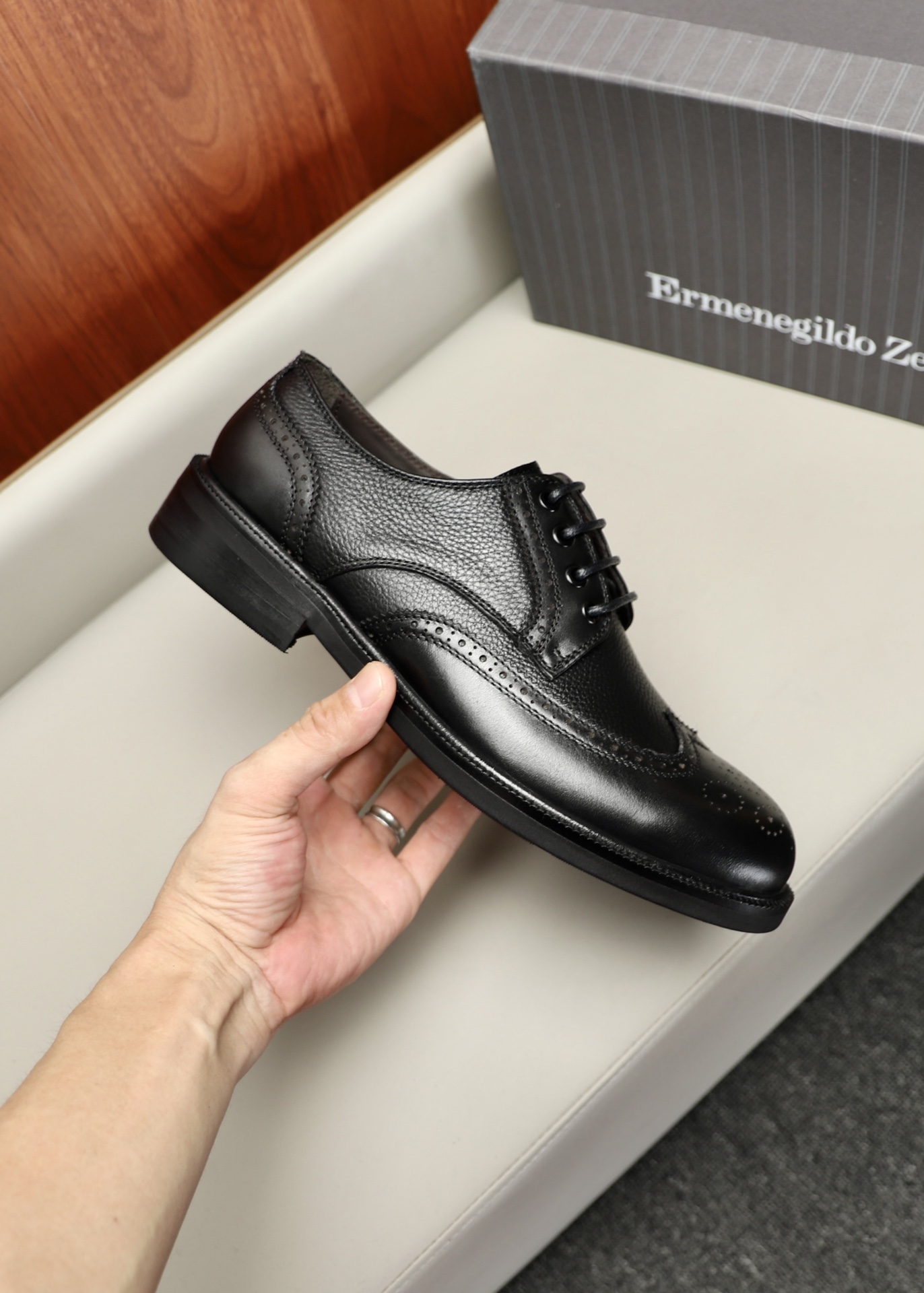 에르메네질도 제냐(Zegna) 브로그 클래식 드레스 슈즈 구두 신발