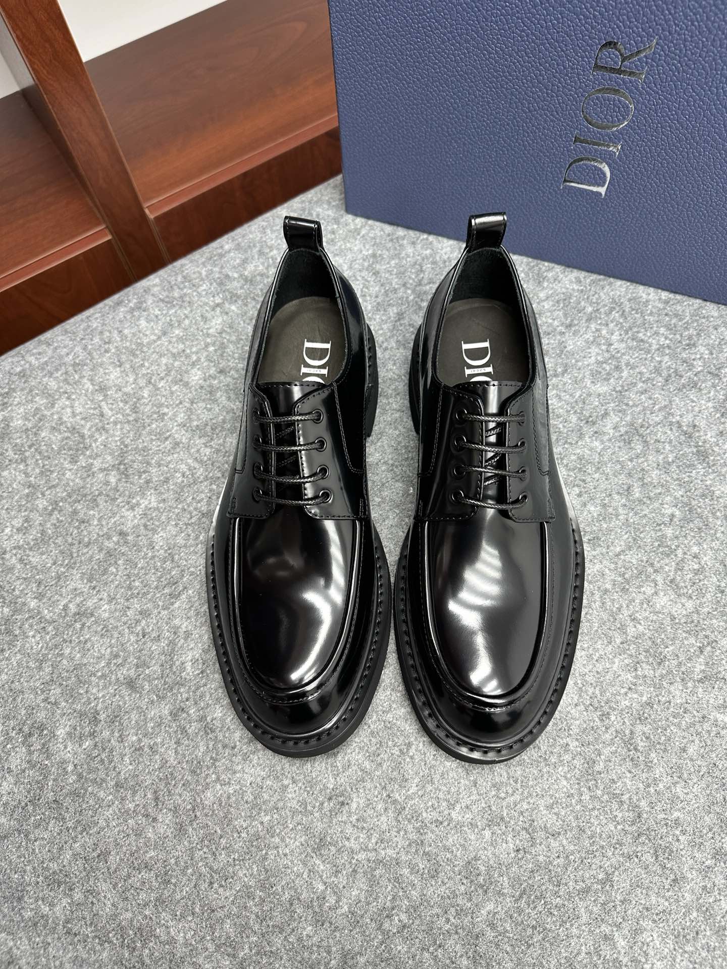 디올(Dior) 익스플로러 남성 슈즈 구두 신발