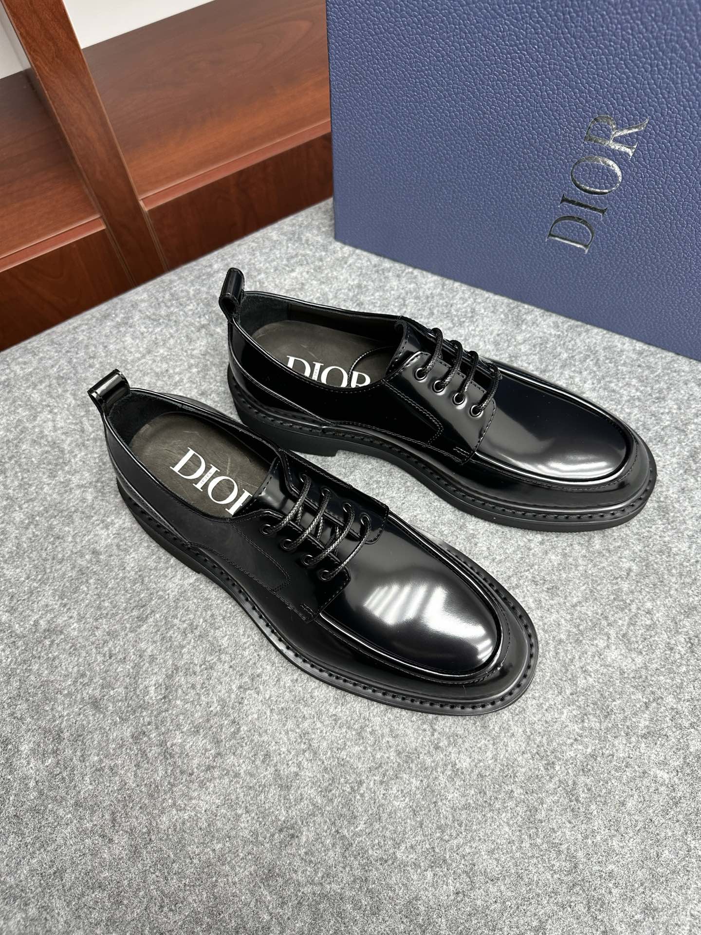 디올(Dior) 익스플로러 남성 슈즈 구두 신발