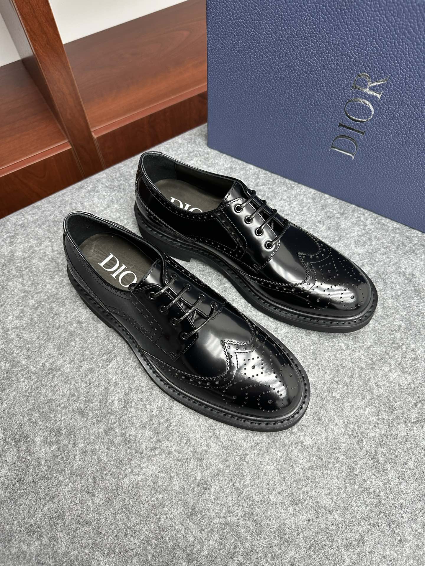 디올(Dior) 익스플로러 남성 슈즈 구두 신발