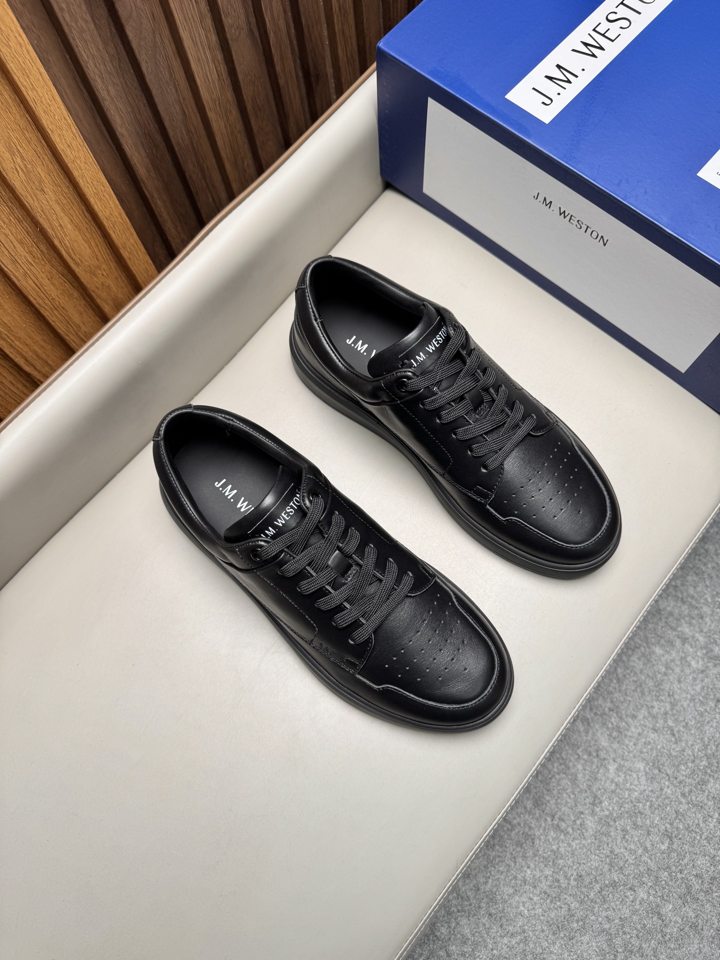 제이엠웨스통(J.M. WESTON) 클래식 러닝 스니커즈 신발