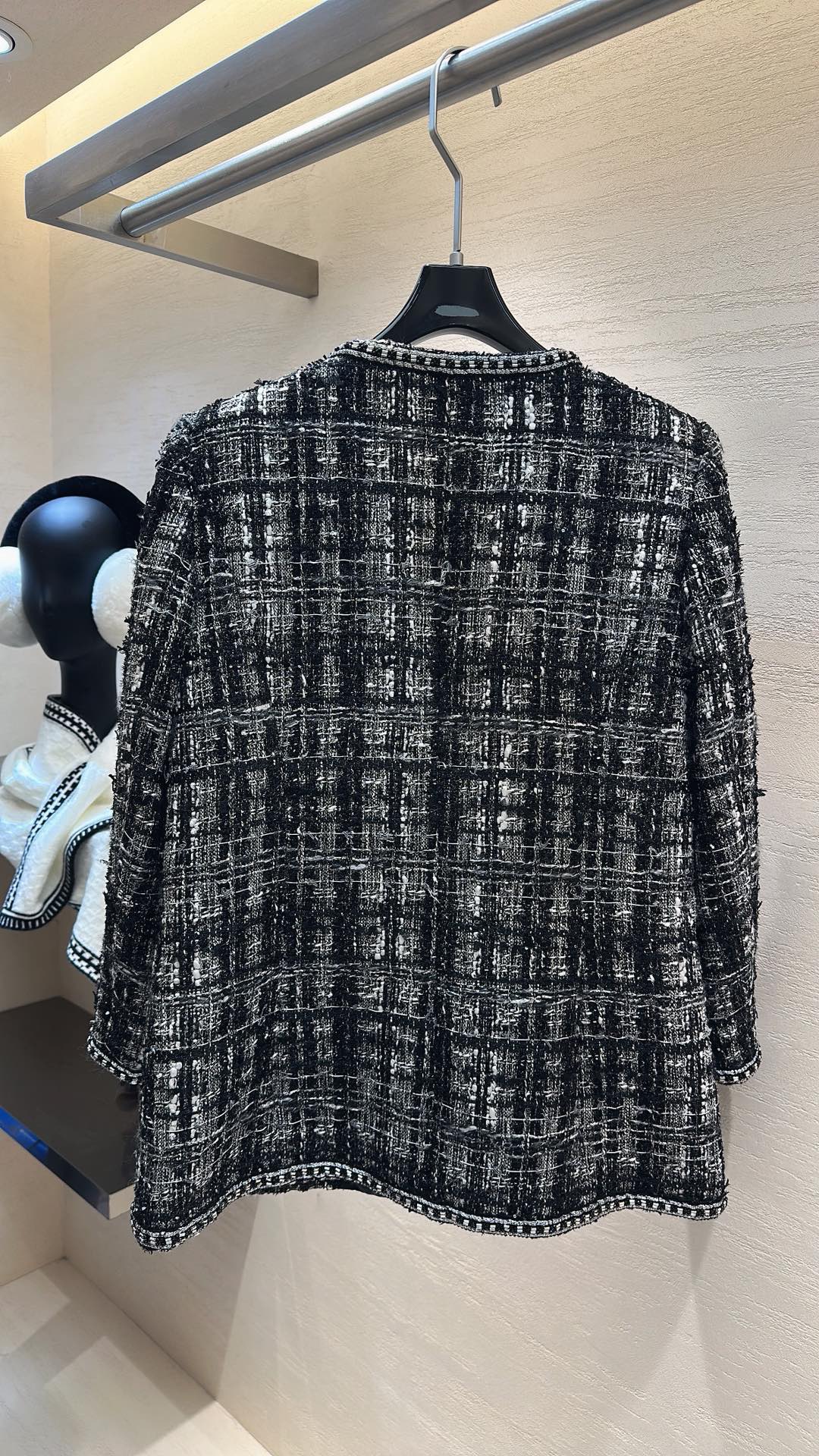 샤넬(Chanel) 커스텀 블랙&화이트 트위드 자켓 재킷 의류