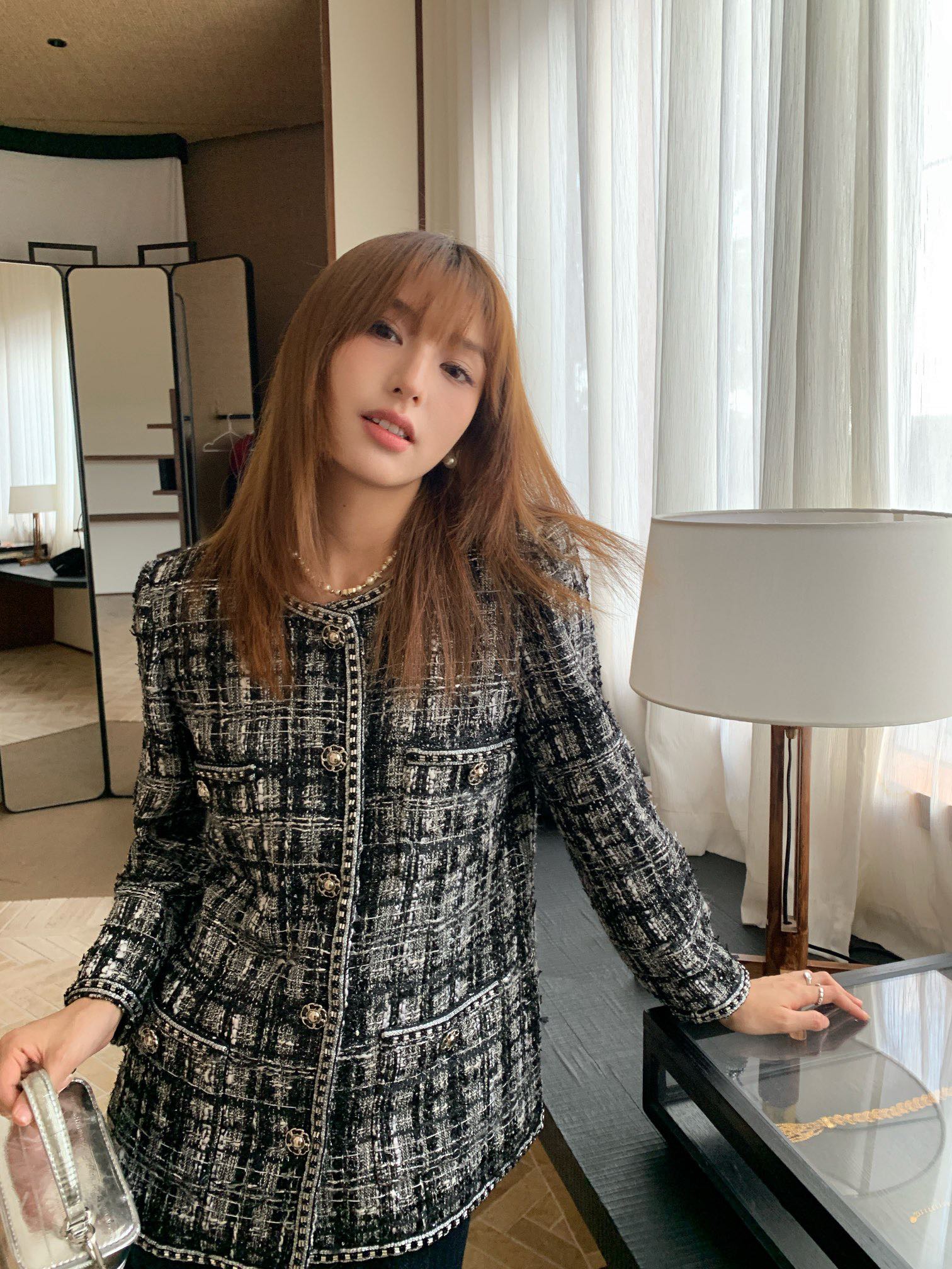 샤넬(Chanel) 커스텀 블랙&화이트 트위드 자켓 재킷 의류