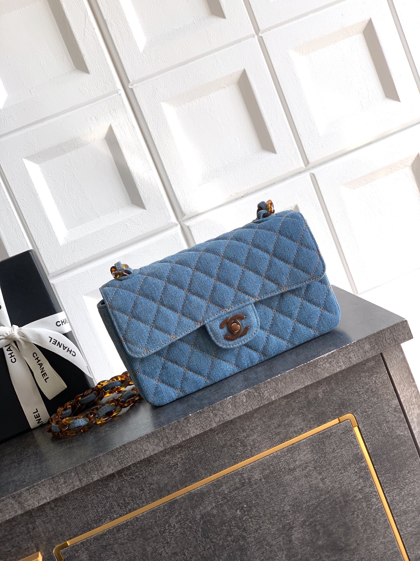 CHANEL 샤넬  빈티지 아카이브 레진 앰버 CF백 가방 Medium 23cm