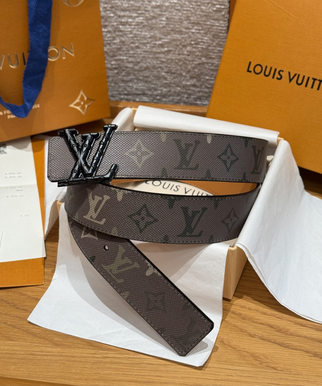 LV 루이비통 디멘션 모노그램 헤리티지 40mm 양면 벨트