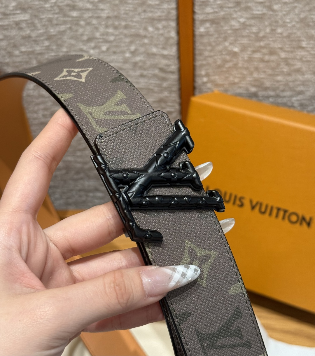 LV 루이비통 디멘션 모노그램 헤리티지 40mm 양면 벨트
