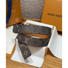 LV 루이비통 디멘션 모노그램 헤리티지 40mm 양면 벨트