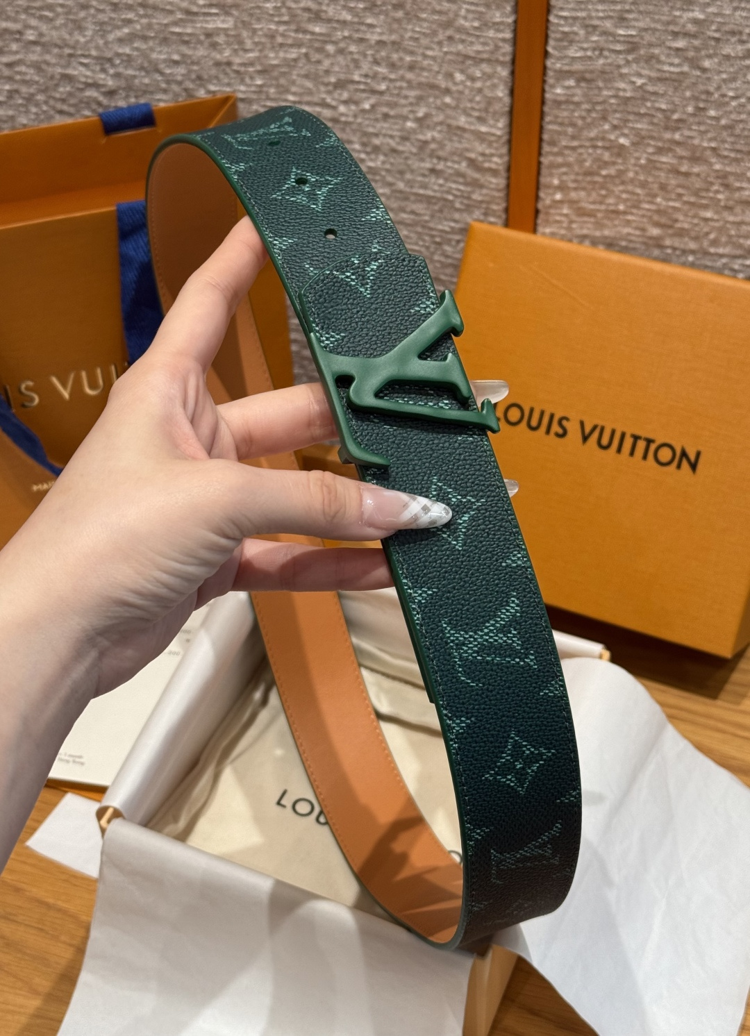 LV 루이비통 디멘션 모노그램 헤리티지 40mm 양면 벨트