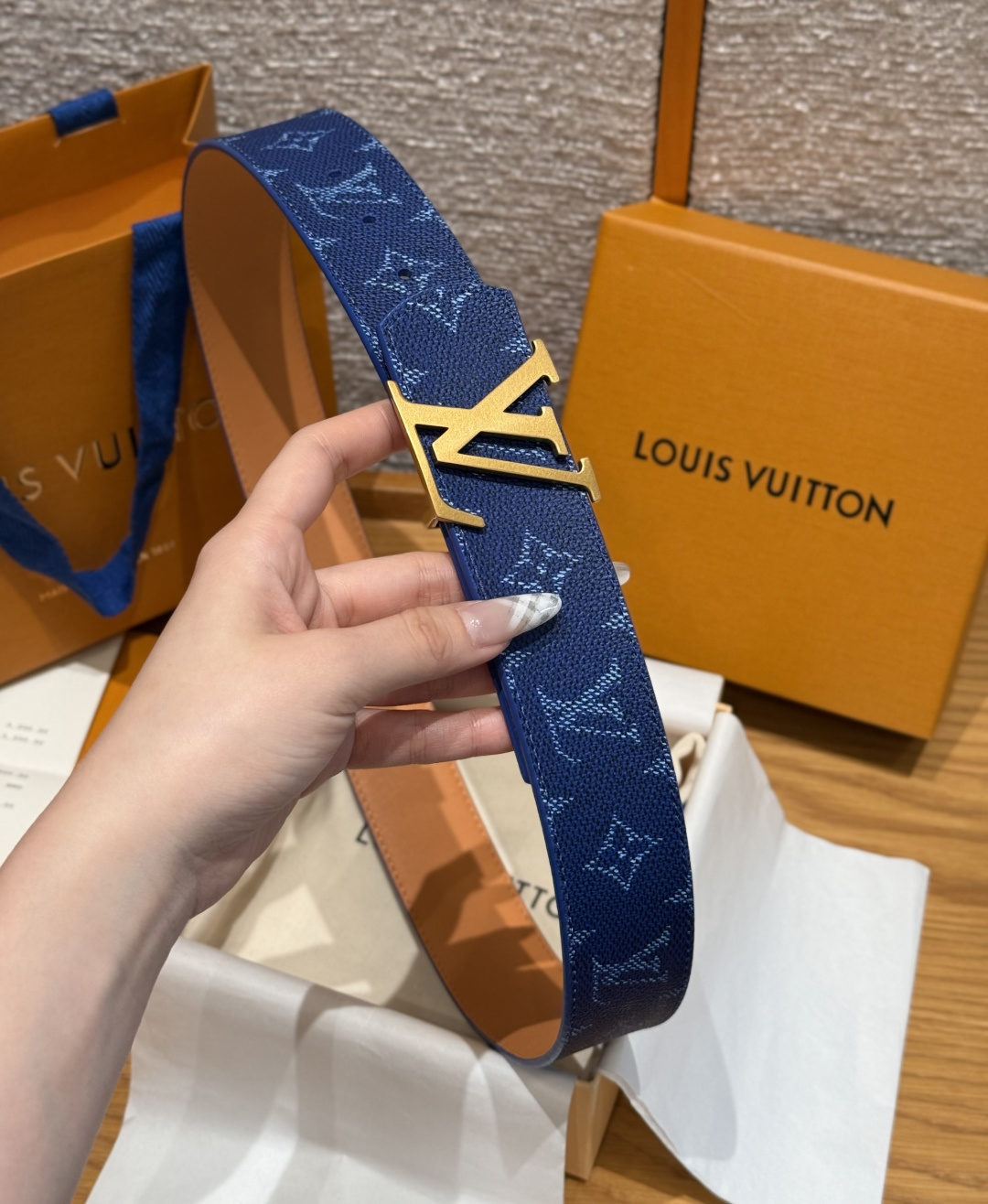 LV 루이비통 디멘션 모노그램 헤리티지 40mm 양면 벨트