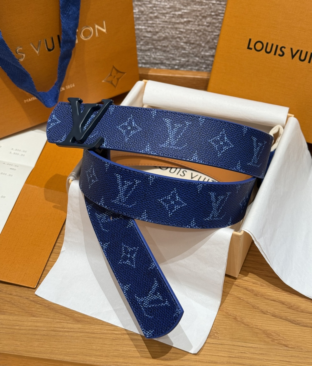 LV 루이비통 디멘션 모노그램 헤리티지 40mm 양면 벨트