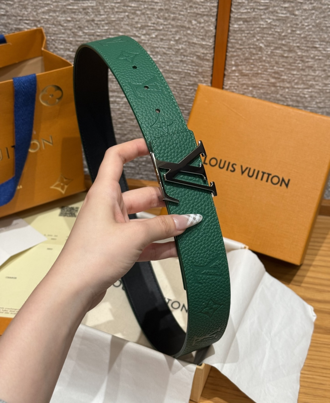 LV 루이비통 남성 토뤼옹(Taurillon) 40mm 양면 리버시블 벨트