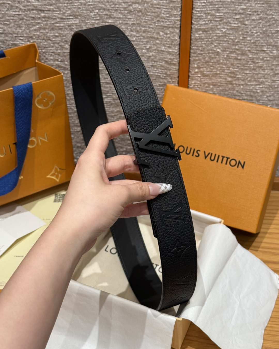 LV 루이비통 남성 토뤼옹(Taurillon) 40mm 양면 리버시블 벨트