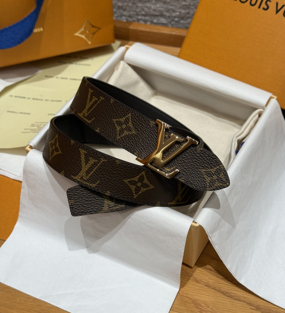 LV 루이비통 아이코닉(ICONIC) 25mm 양면 리버시블 벨트