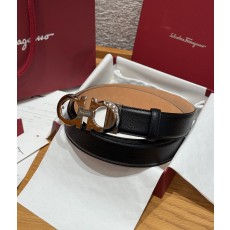 페라가모(Ferragamo) 양면 조절식 Gancini 간치니 해머드 레더 벨트