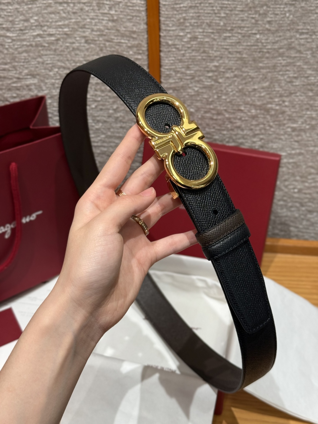 페라가모(Ferragamo) 양면 조절식 Gancini 간치니 팔라듐 벨트