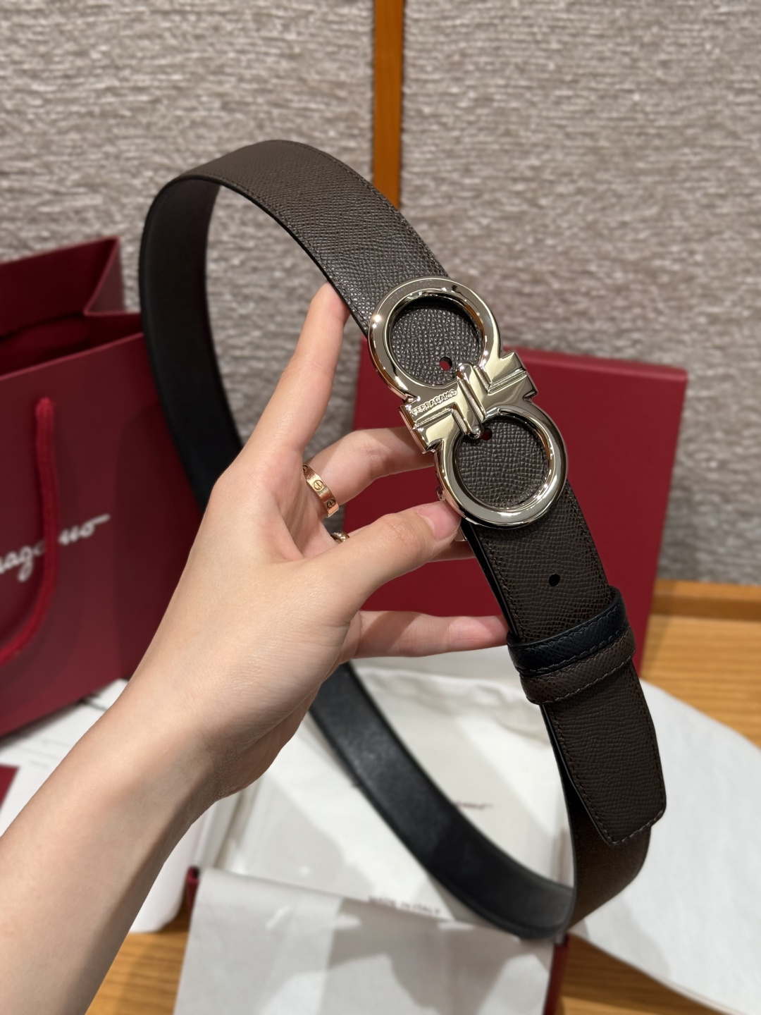 페라가모(Ferragamo) 양면 조절식 Gancini 간치니 팔라듐 벨트