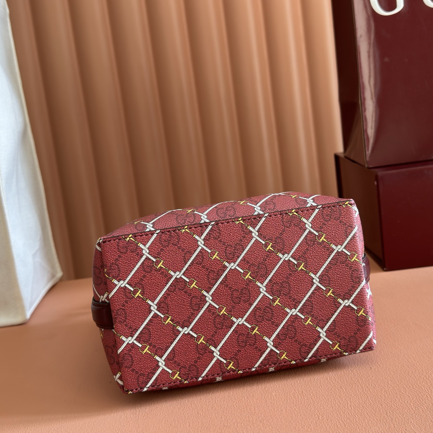 구찌(GUCCI) 엠블럼 GG 버킷백 (스몰) 가방