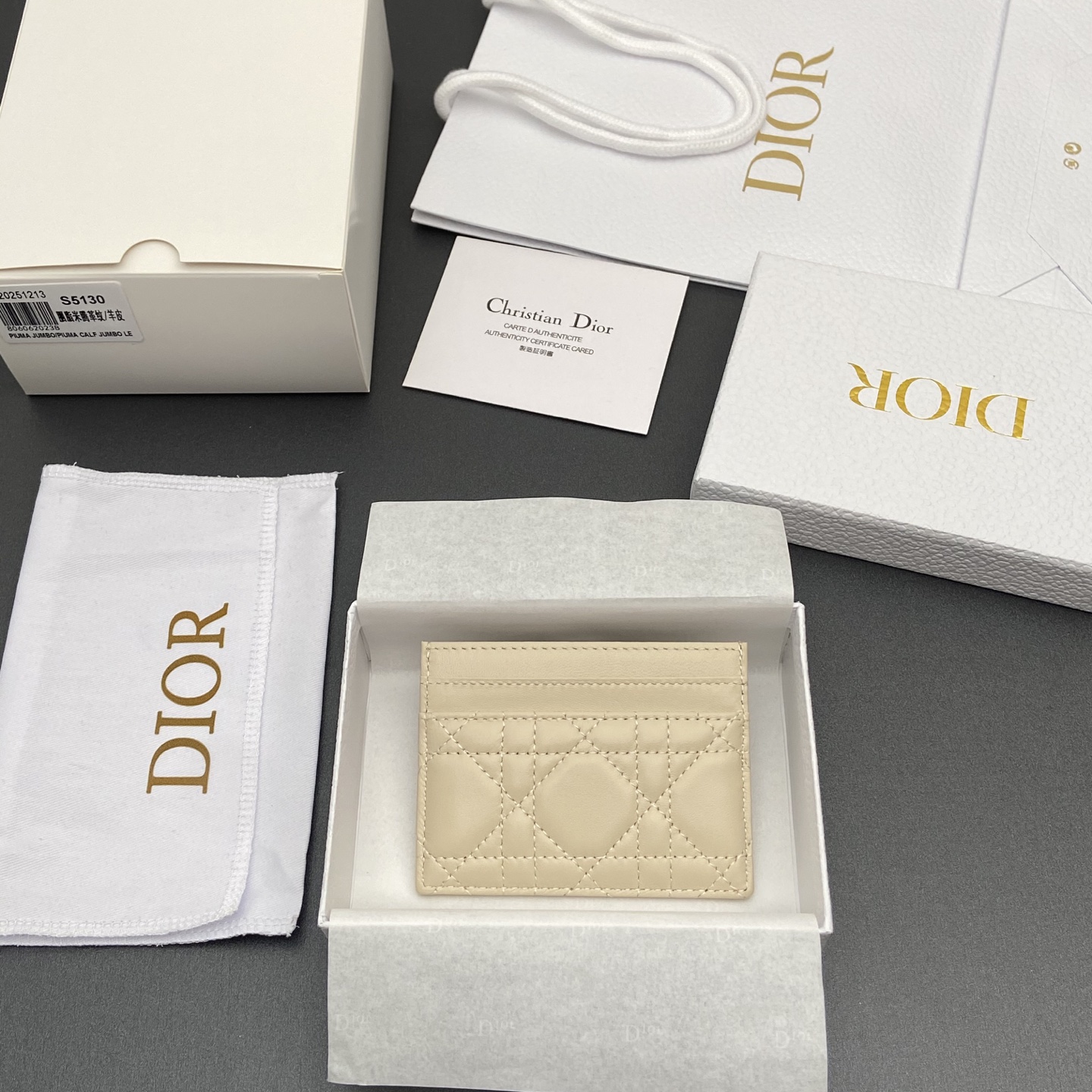 디올(DIOR) 카로 프리지아 Caro Freesia 카드 지갑 홀더