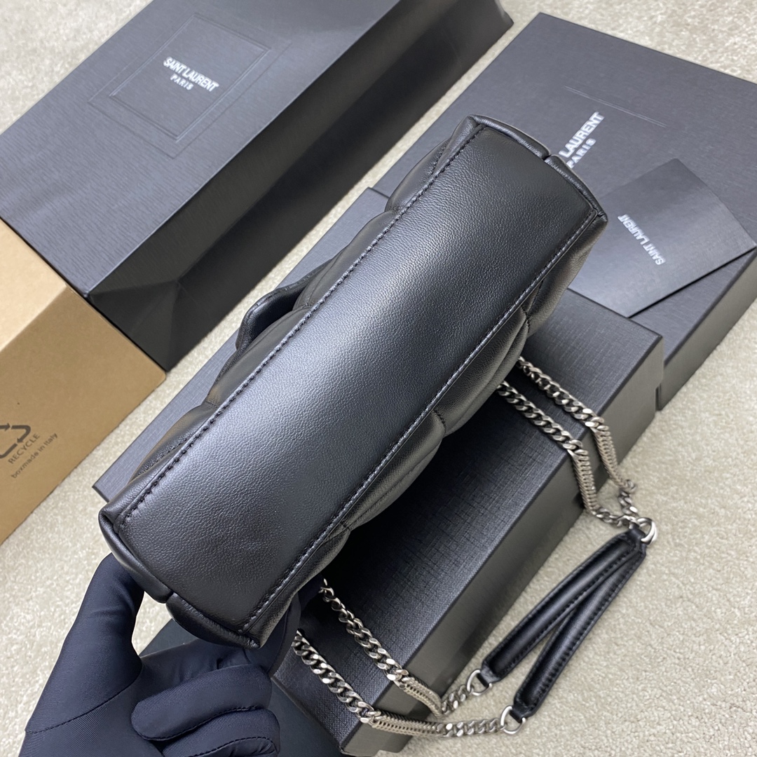 생로랑(YSL) 루루 푸퍼(Loulou Puffer) 미니 블랙 램스킨 (실버) 숄더백  가방