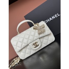 샤넬(CHANEL) 25K 버터플라이 다이아몬드 핸들 CF 미니 (밀크 화이트) 토트백 숄더백 가방