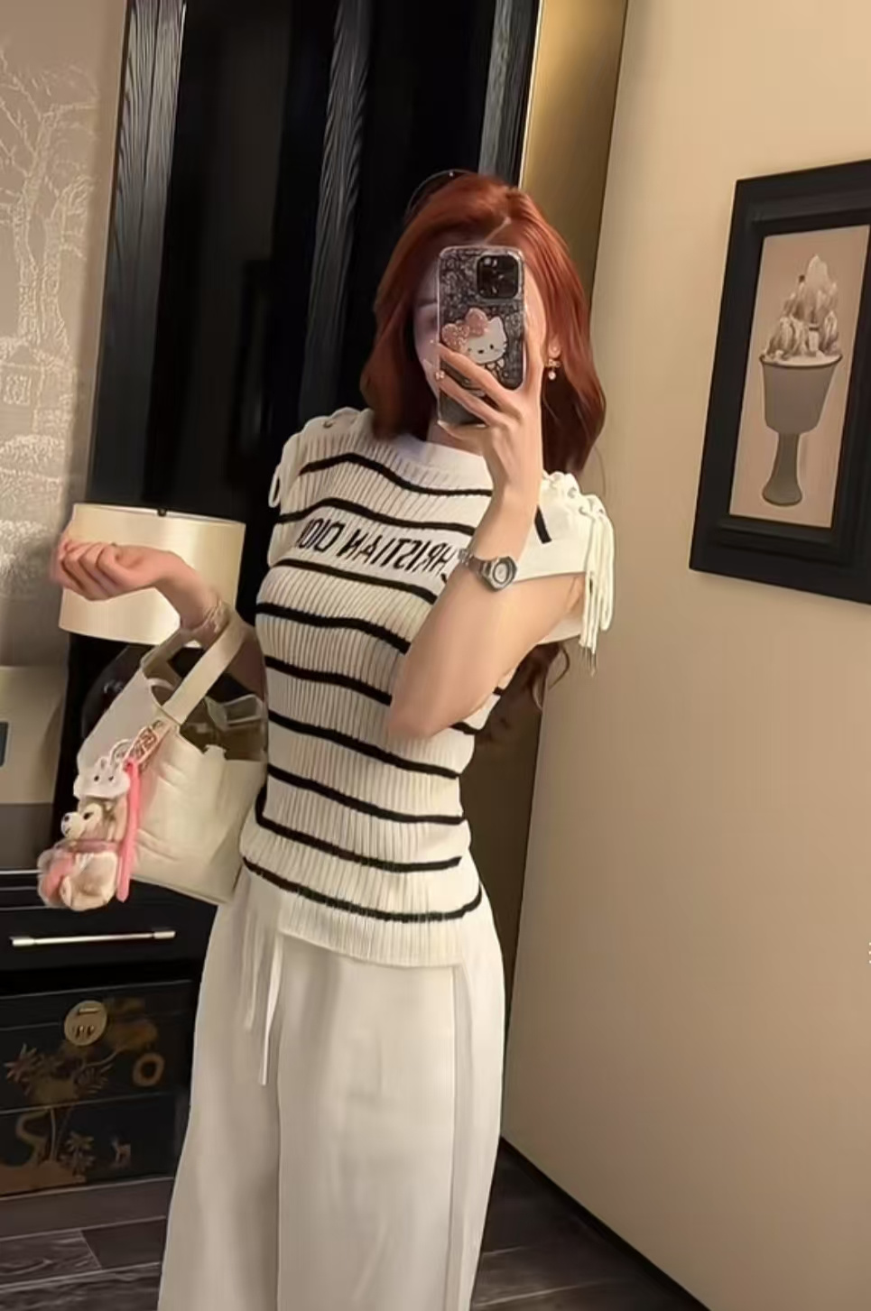 디올(DIOR) 스트라이프 숄더 버튼 꼬임 니트 베스트 의류