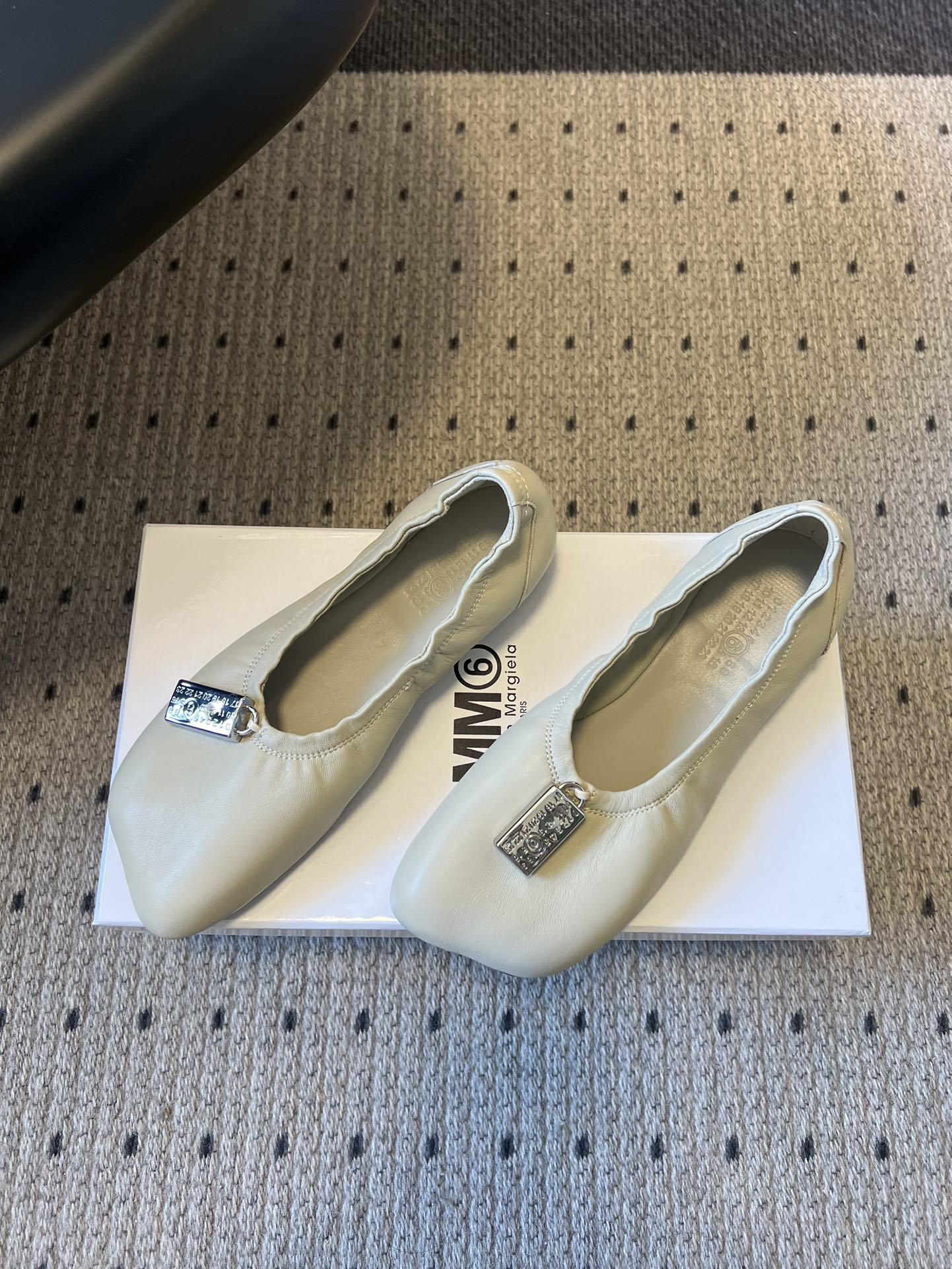 메종 마르지엘라(Maison Margiela)  발레 플랫 슈즈 신발