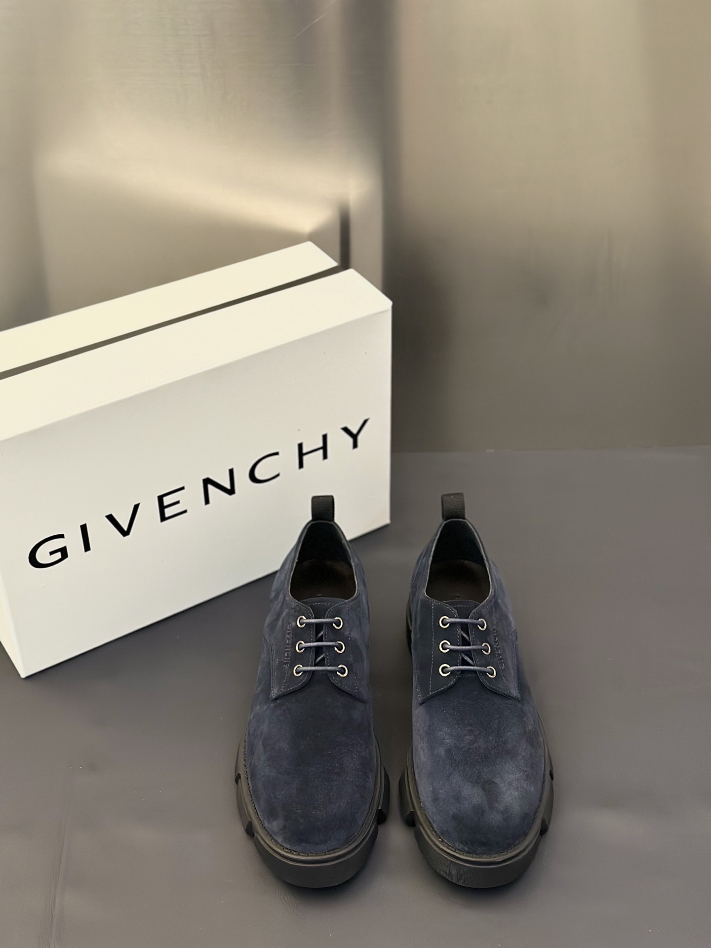 지방시(Givenchy show) 쇼 남성용 가죽 로우 로퍼 구두 신발