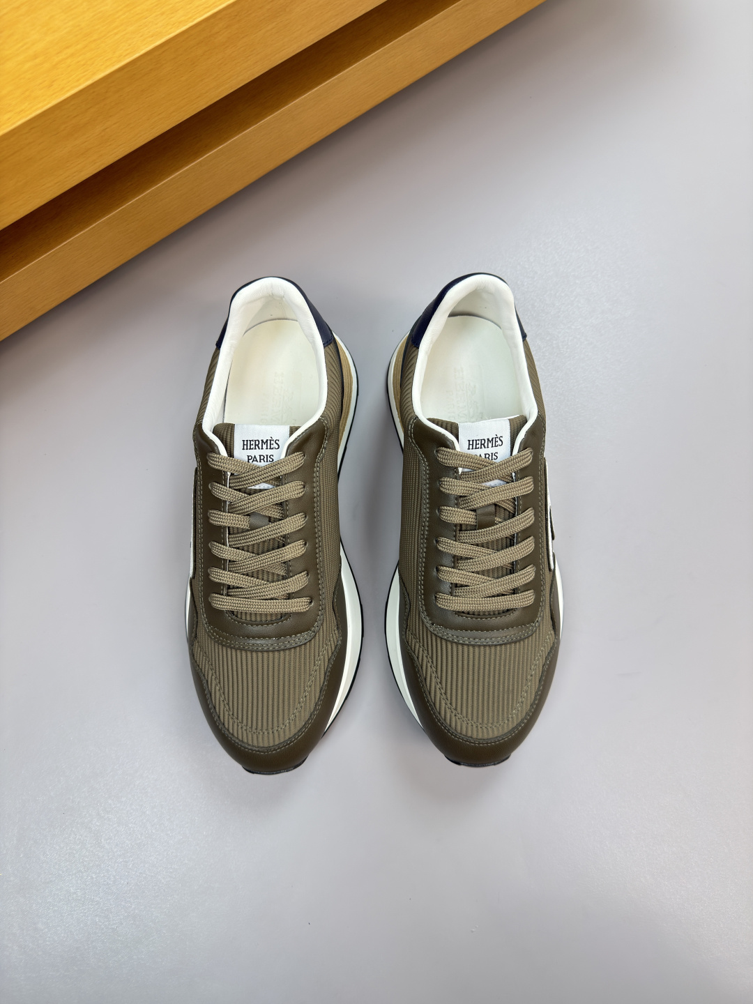 에르메스(HERMES) 하이엔드 캐주얼 스니커즈 신발