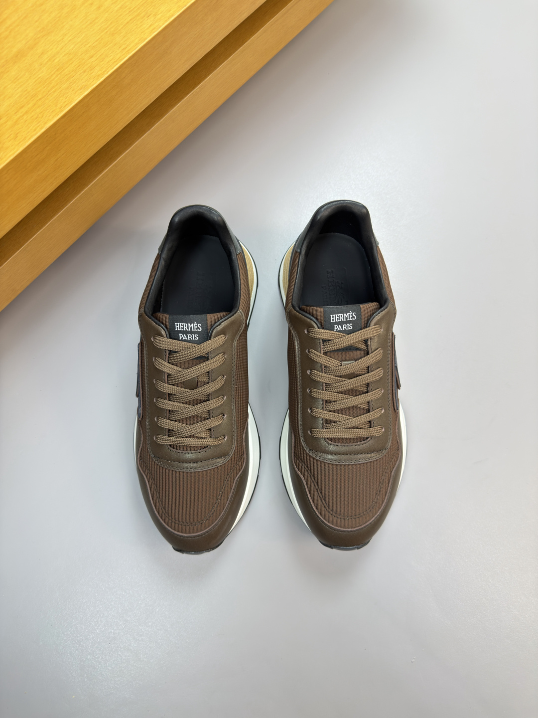 에르메스(HERMES) 하이엔드 캐주얼 스니커즈 신발