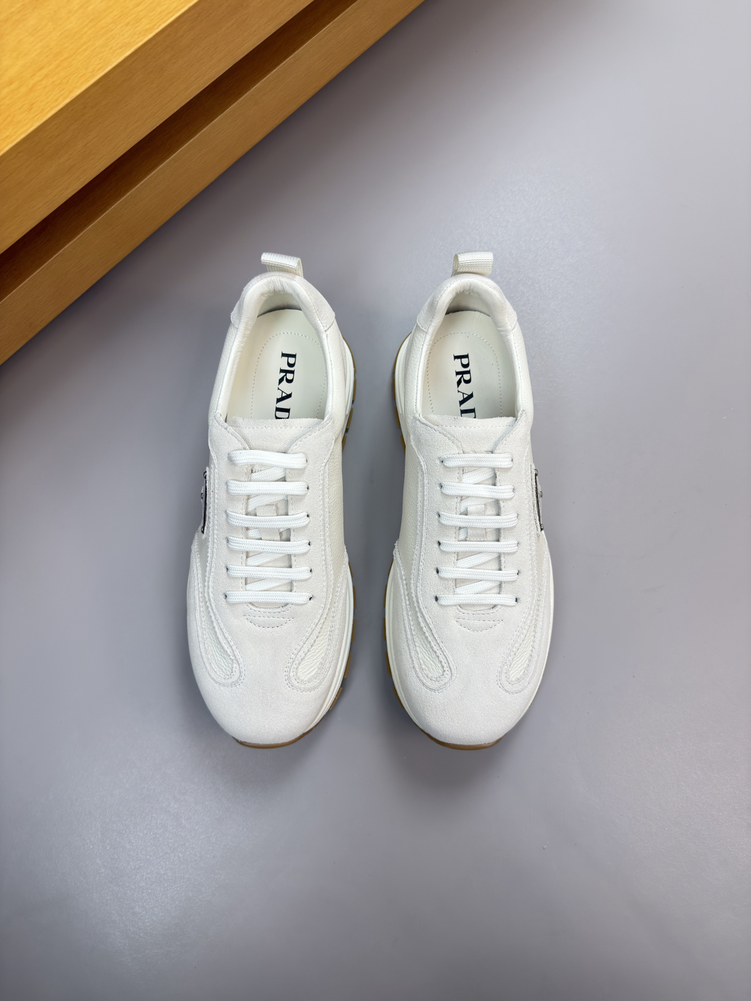 프라다(PRADA) 하이엔드 캐주얼 스니커즈 신발