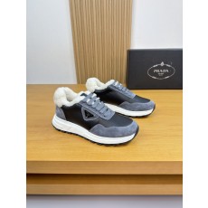 프라다(PRADA) 하이엔드 양털 안감 캐주얼 스니커즈 신발