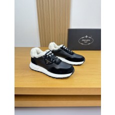 프라다(PRADA) 하이엔드 양털 안감 캐주얼 스니커즈 신발