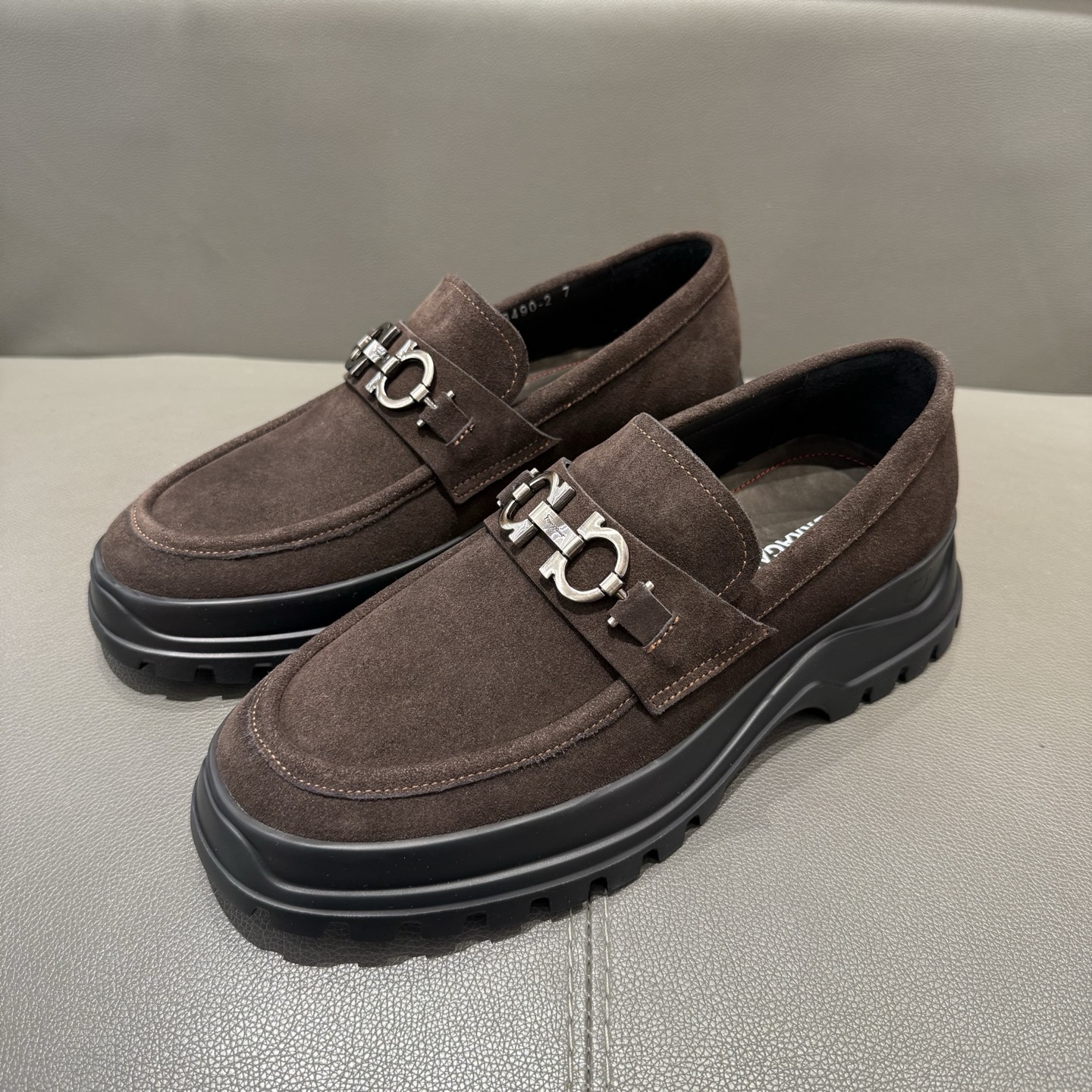 페라가모(Ferragamo) 어반 럭셔리 로퍼 구두 신발